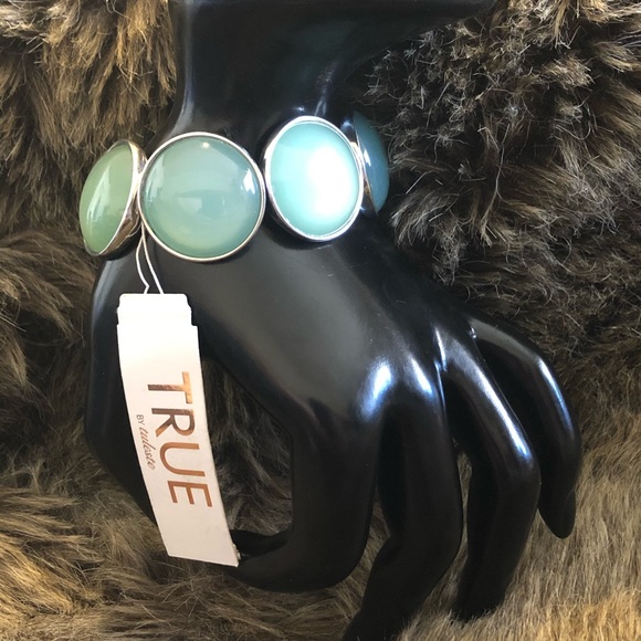 True by Tuleste sage cabochon stretch bracelet NWT - Picture 4 of 8